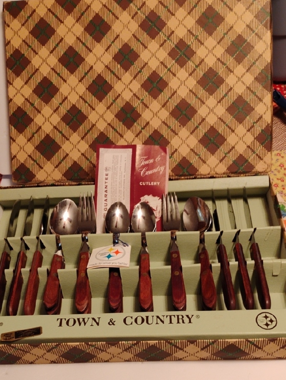 Brown Wood Handle Cutlery Set - 12-Piece Home Dining Flatware